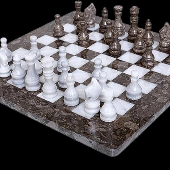 Marble / Onyx - Chess Set - Picture 4 of 7